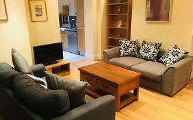 Large 2 Bedroom 2 Bathroom Apartment In Westminster